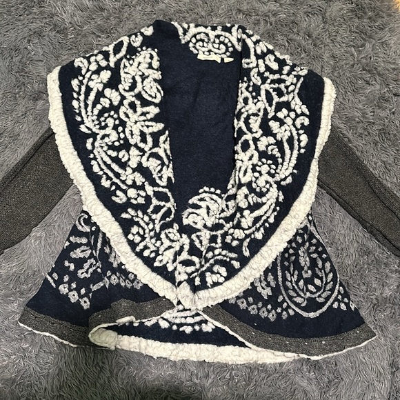 Sleeping on Snow First Snow Sweater - Picture 4 of 8